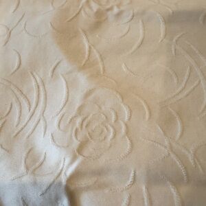 Elegant King Cream Duvet and 2 Euro Shams